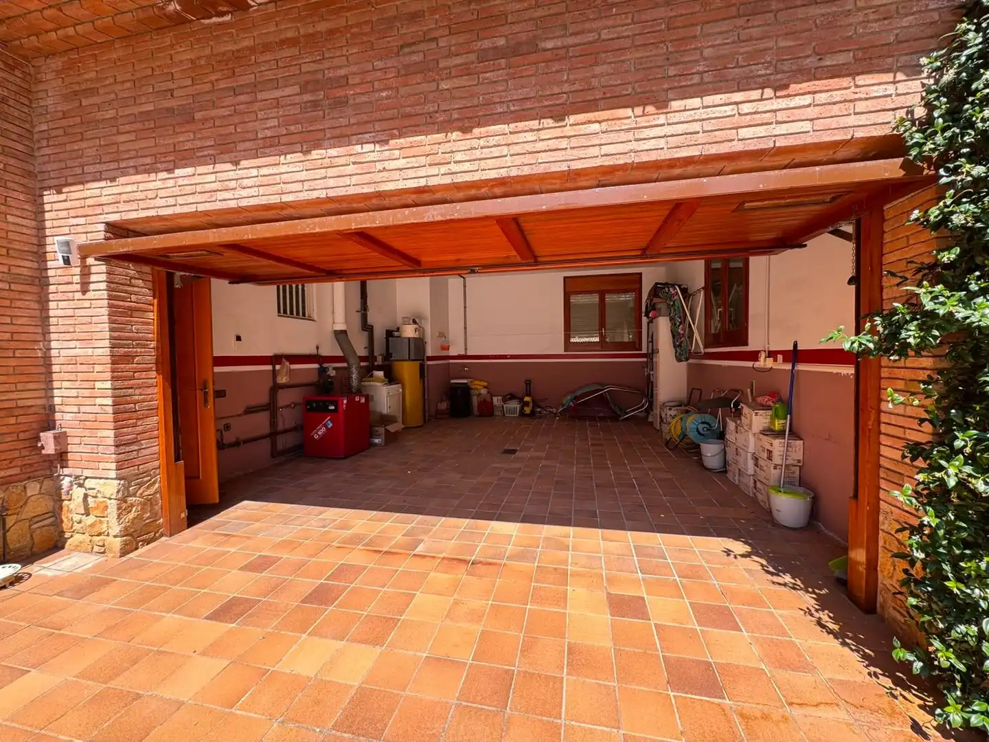 Parking de Casa o chalet en venta en Santa Maria de Palautordera con Aire acondicionado, Calefacción y Jardín privado