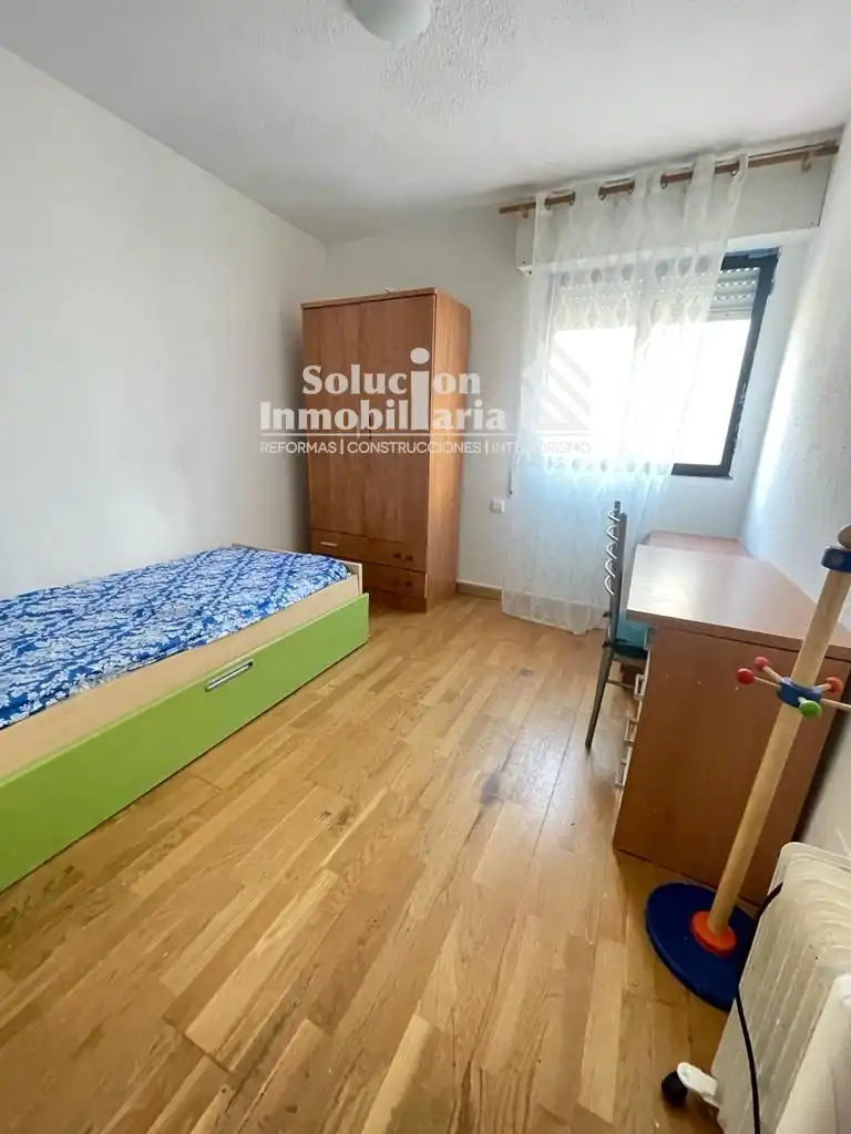 Habitación de Edificio en venta en Santa Marta de Tormes