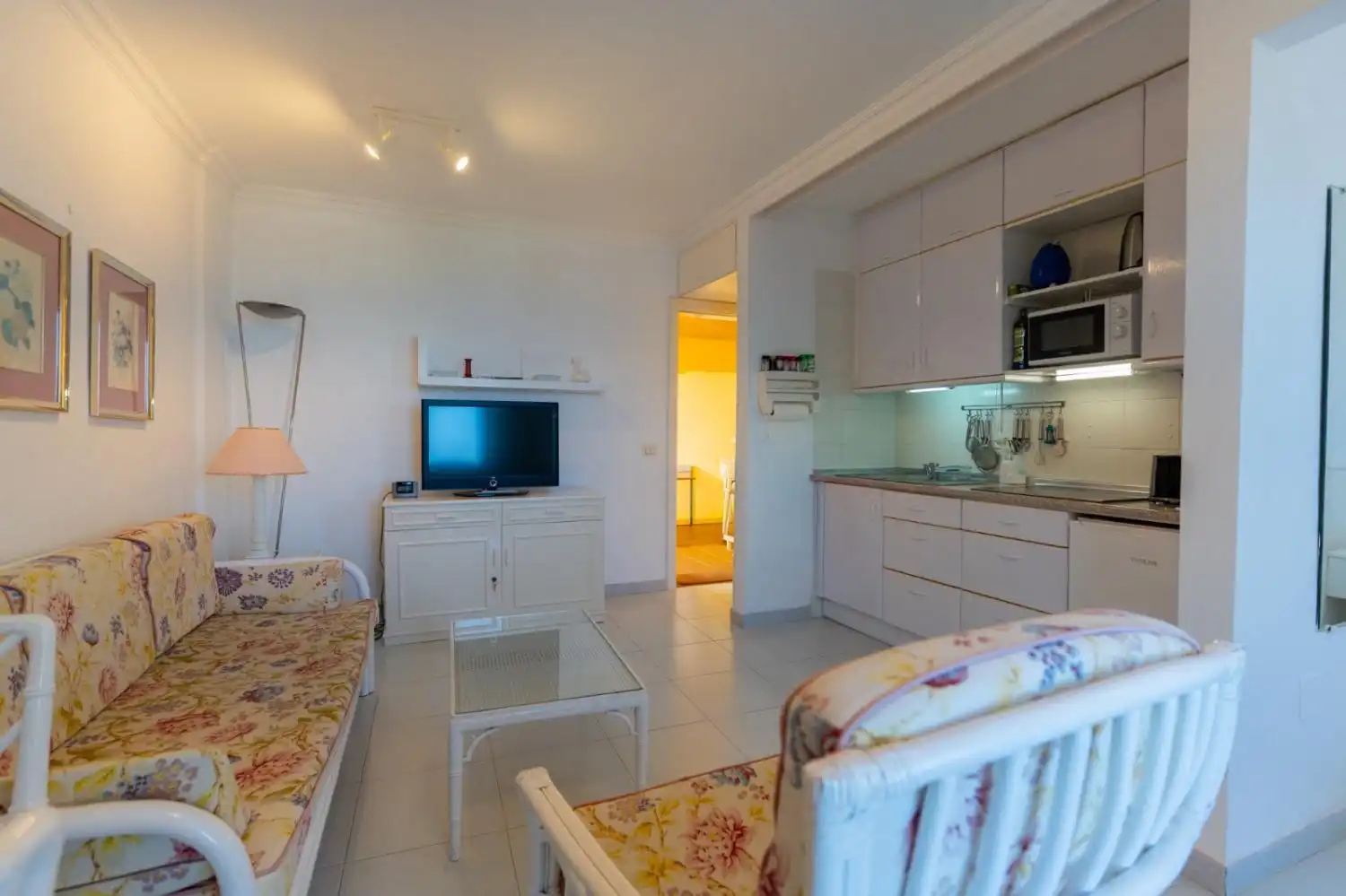 Sala d'estar de Estudi de lloguer en Santa Úrsula amb Jardí privat, Terrassa i Piscina
