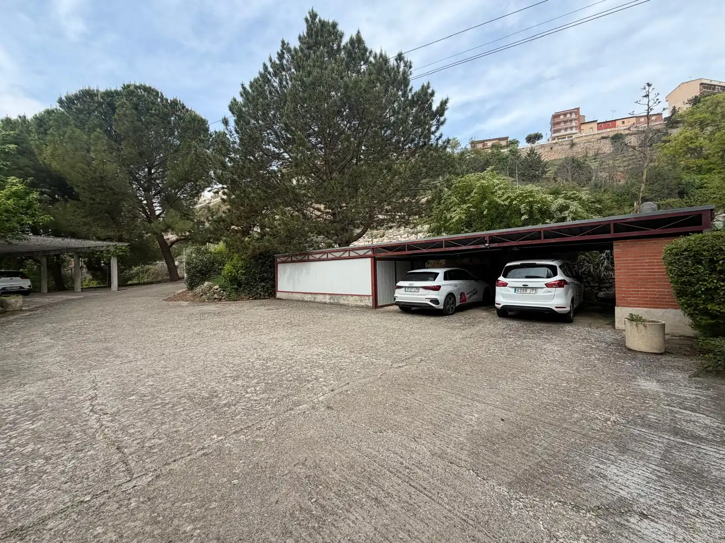 Parking of Houses for sale in Roa  with Heating, Private garden and Terrace