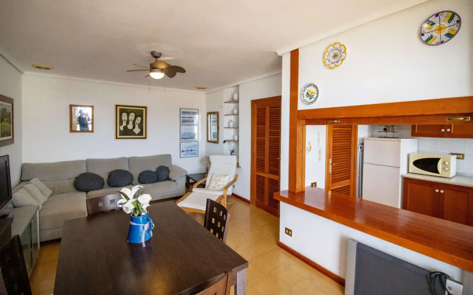 Sala de estar de Apartamento en venta en Alcalà de Xivert con Terraza, Amueblado y Internet
