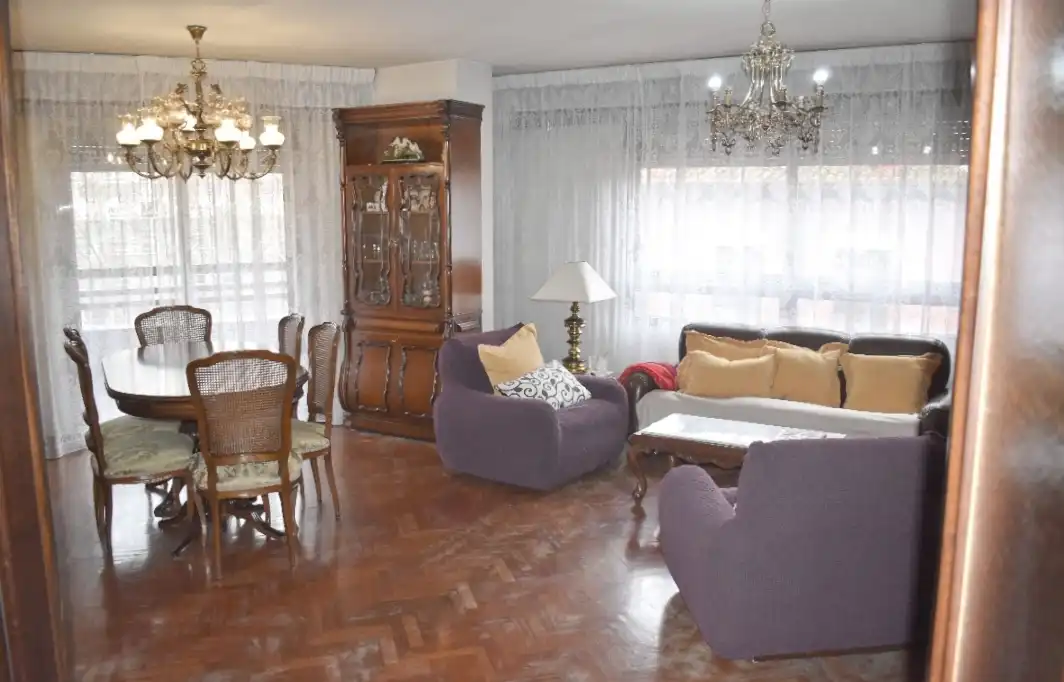 Wohnzimmer von Wohnung zum Verkauf in Valladolid mit Parkett, Terrasse und Abstellraum