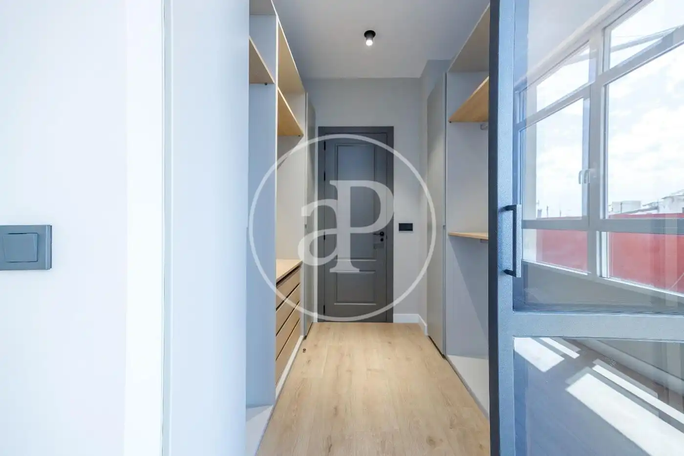 Flat for rent in Valencia  with Air Conditioner, Heating and Balcony