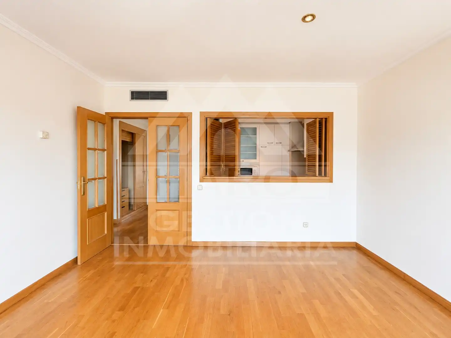 Wohnzimmer von Wohnung zum Verkauf in Madrid mit Klimaanlage, Ofen und Waschmaschine