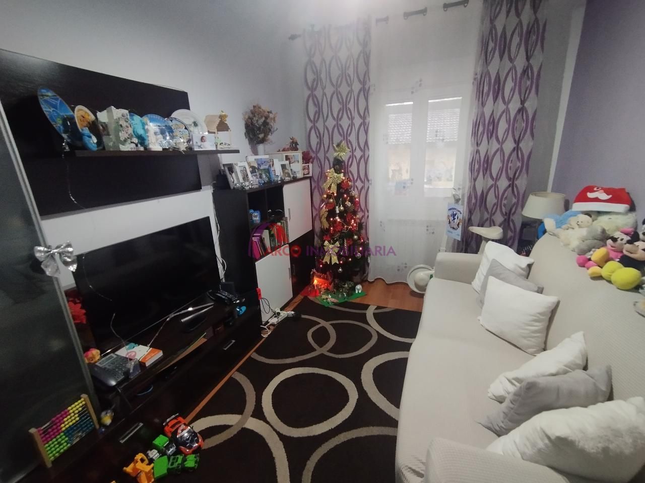 Sala de estar de Piso en venta en Burgos Capital con Calefacción