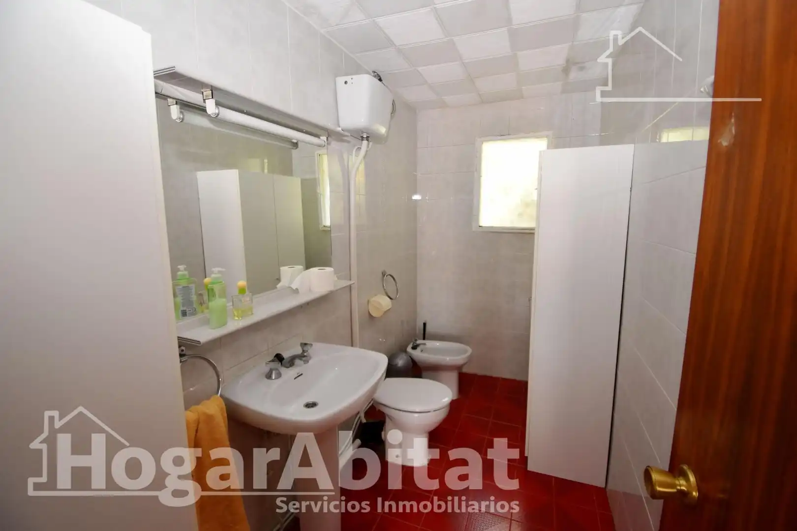 Bathroom of Houses for sale in Tous  with Private garden, Terrace and Storage room