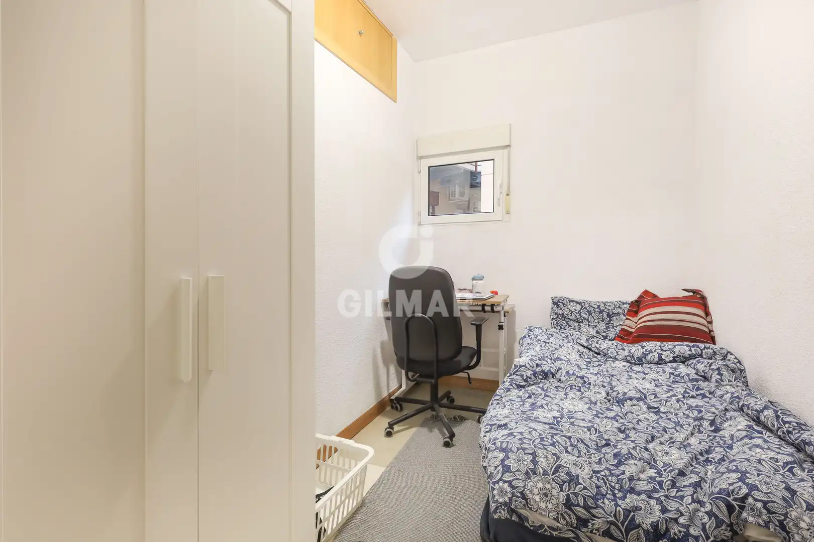 Habitación de Piso en venta en Madrid con Calefacción