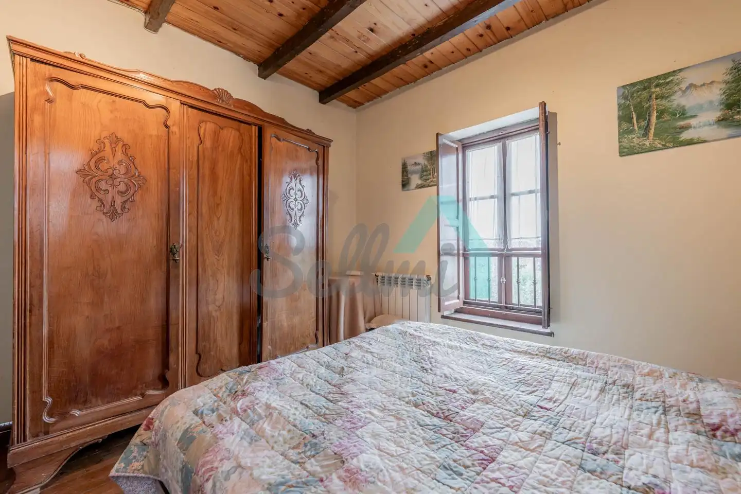 Dormitori de Casa o xalet en venda en Llanes amb Calefacció, Jardí privat i Parquet