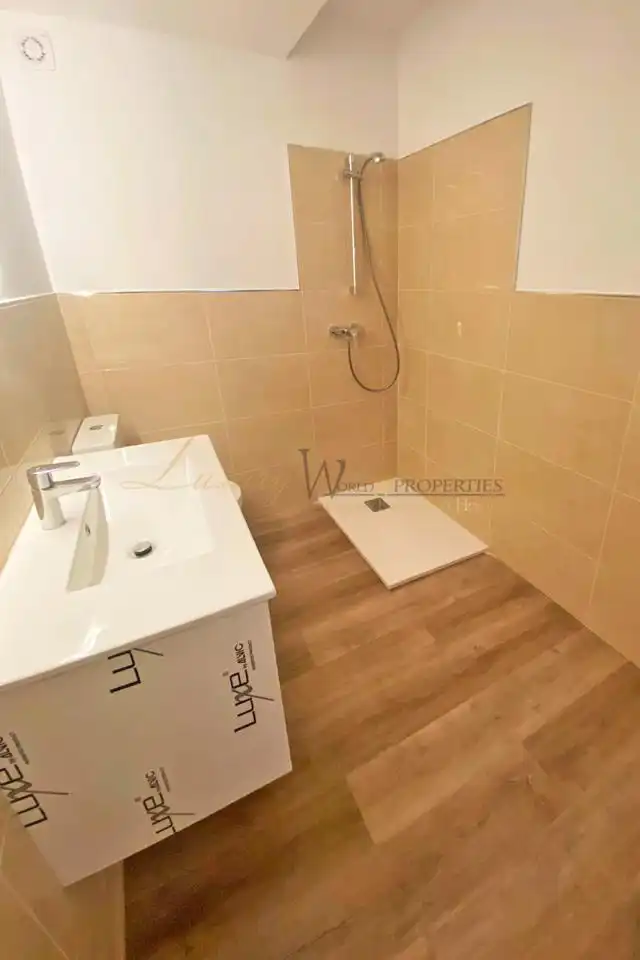 Apartament amb piscina en venda a Avenida Ernesto Sarti, imagen 7