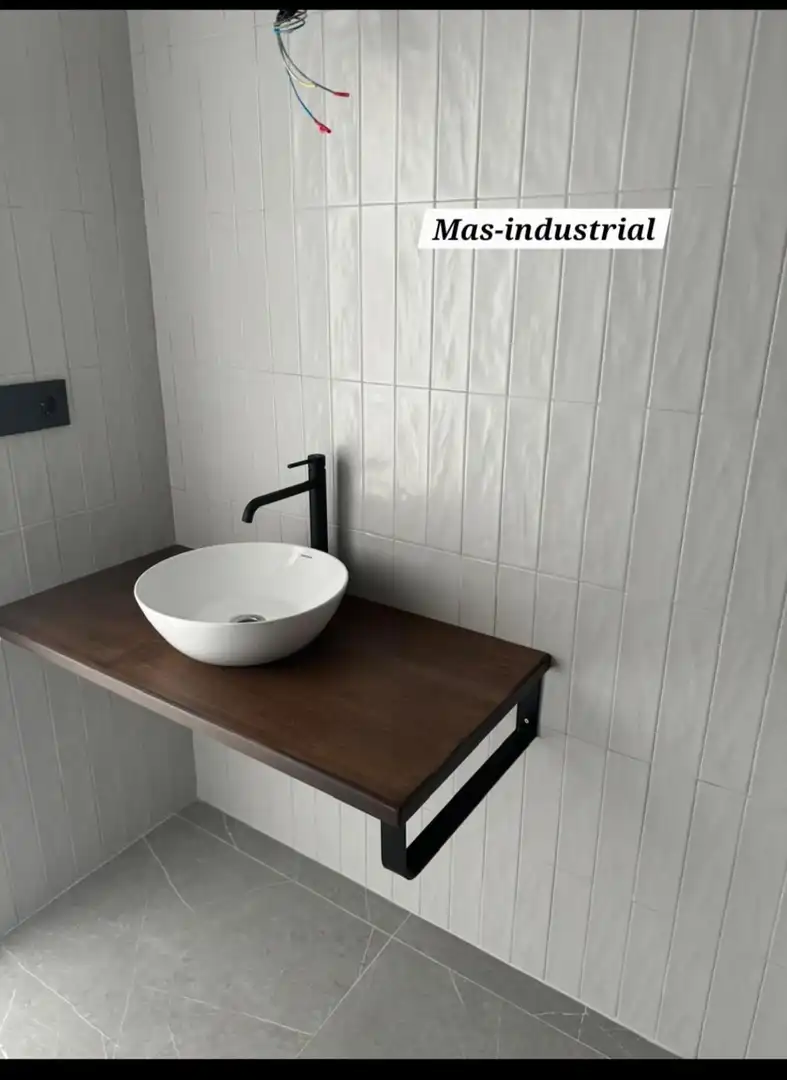 Baño de Nave industrial en venta en Paterna