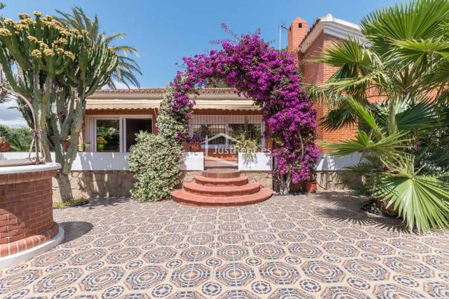 Casa-chalet en Alquiler en Rincón Bajo