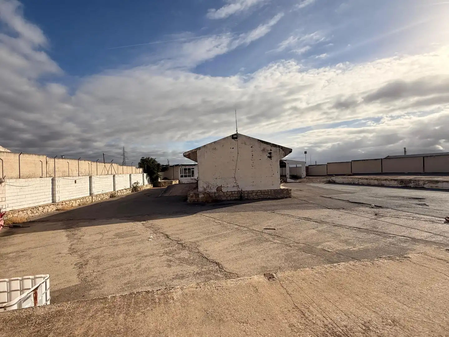 Vista exterior de Terreno industrial en venta en Jaén