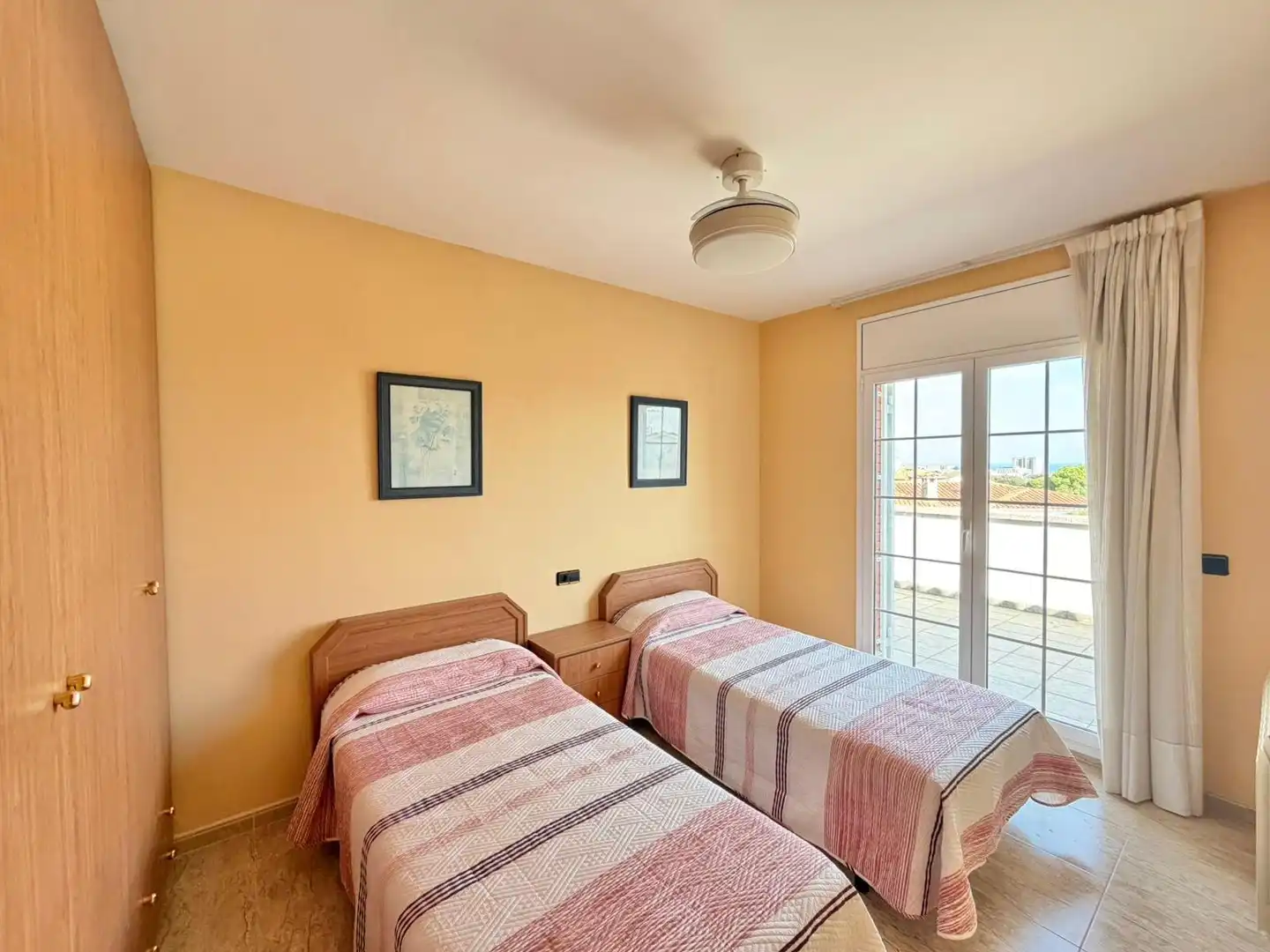 Dormitori de Casa o xalet en venda en El Vendrell amb Calefacció, Jardí privat i Terrassa