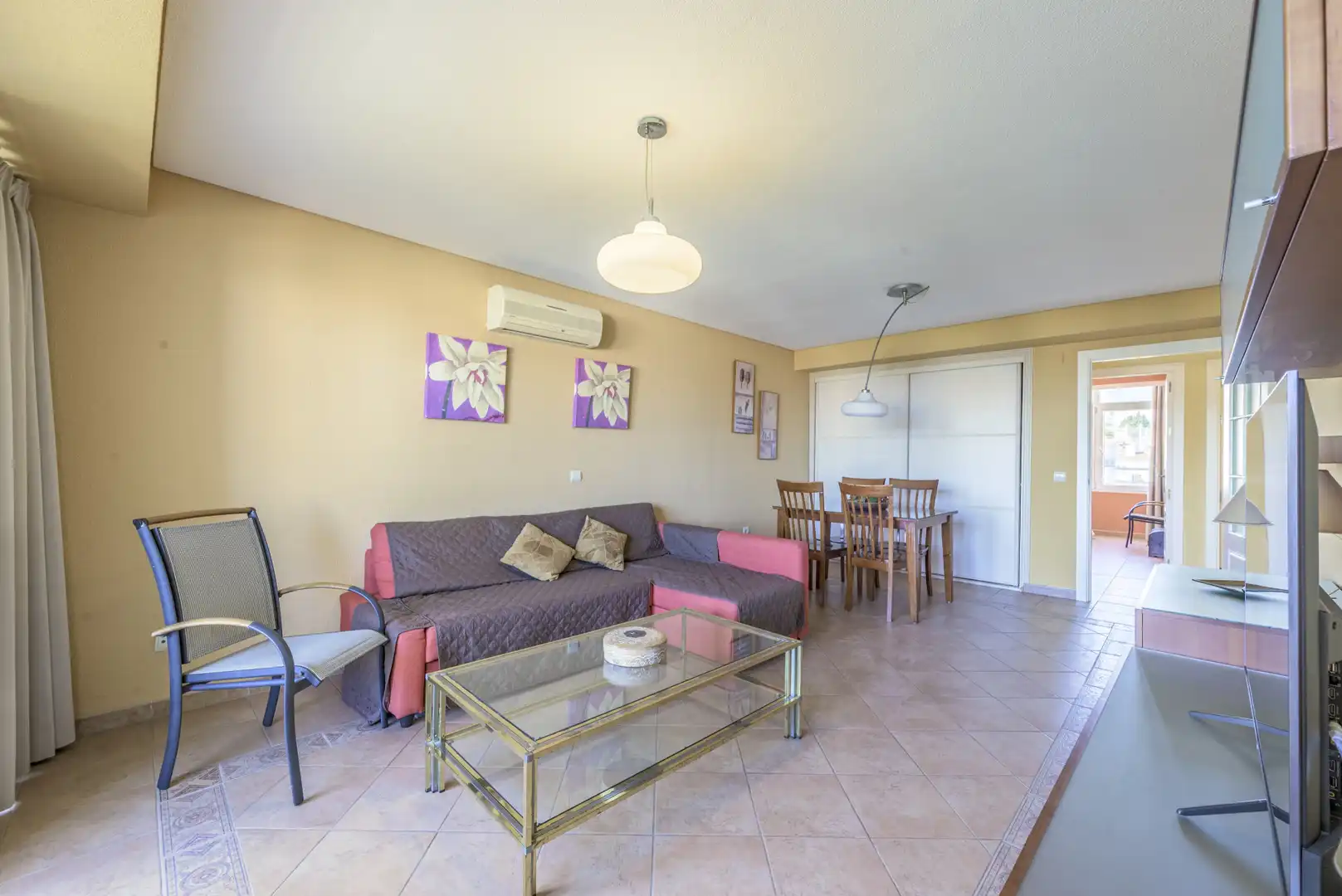 Sala de estar de Apartamento en venta en Torremolinos con Terraza y Amueblado