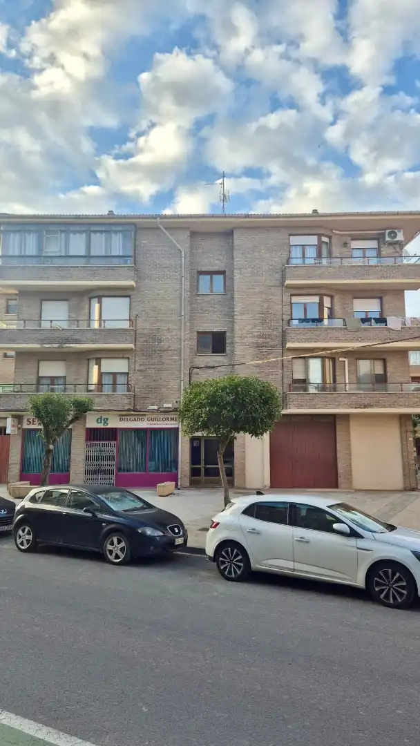 Vista exterior de Piso en venta en Corella con Calefacción, Terraza y Amueblado