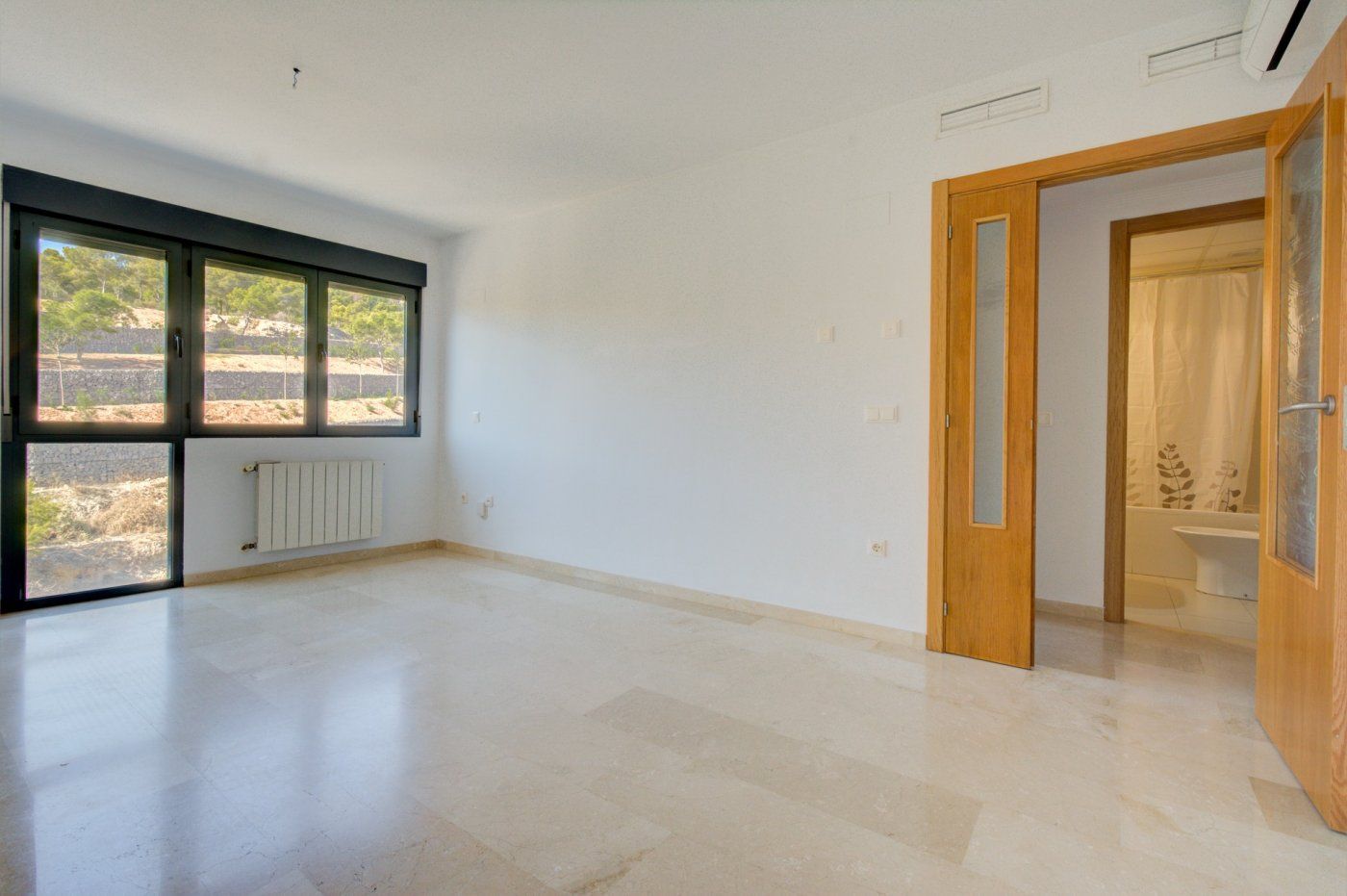 Bedroom of Flat to rent in Alicante / Alacant  with Air Conditioner, Heating and Parquet flooring