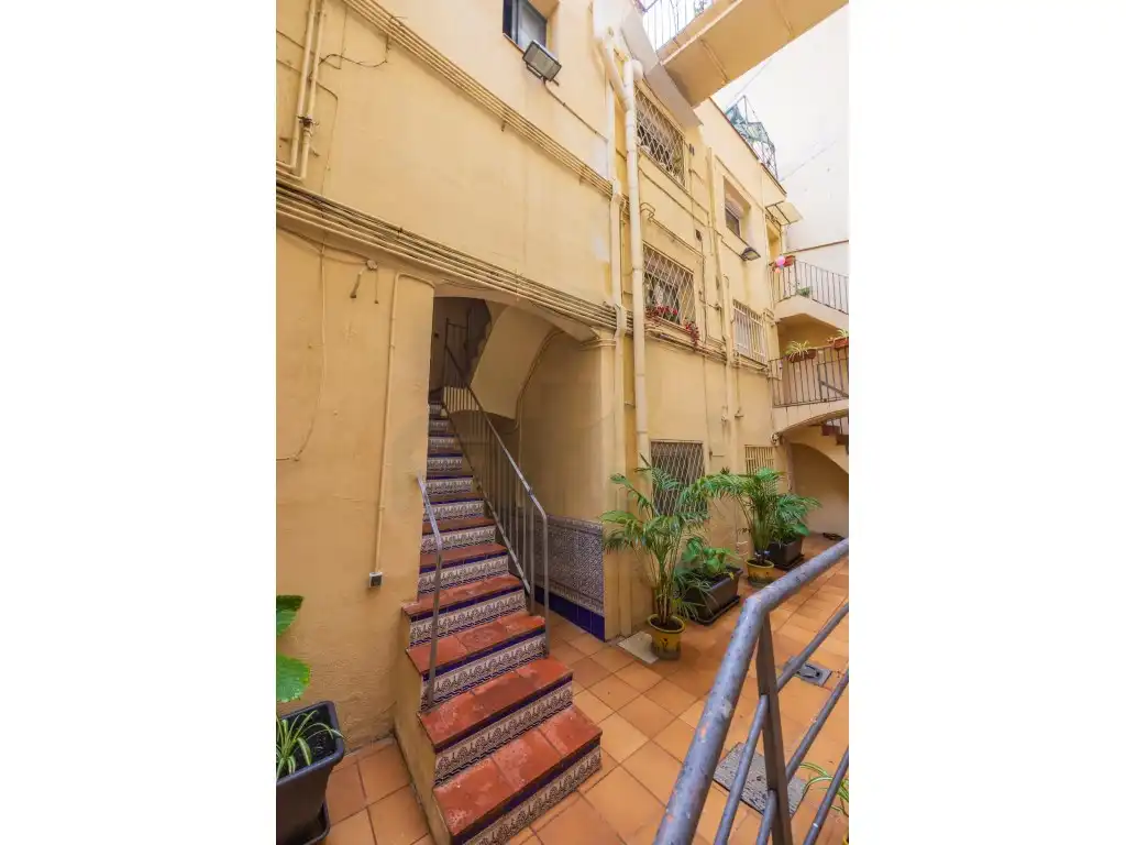 Vista exterior de Apartamento en venta en Barcelona