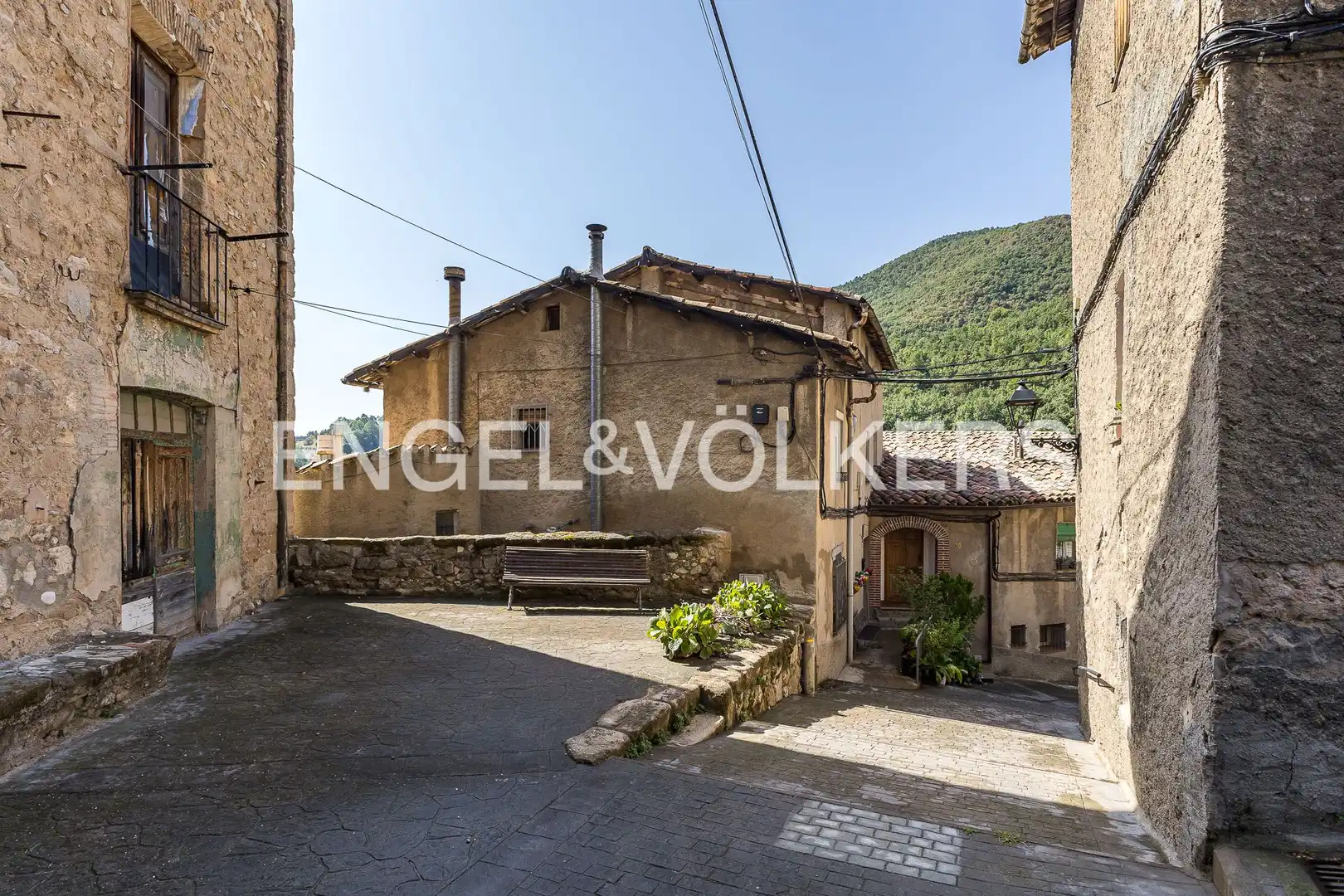 Houses for sale in Carrer Major, Cercs