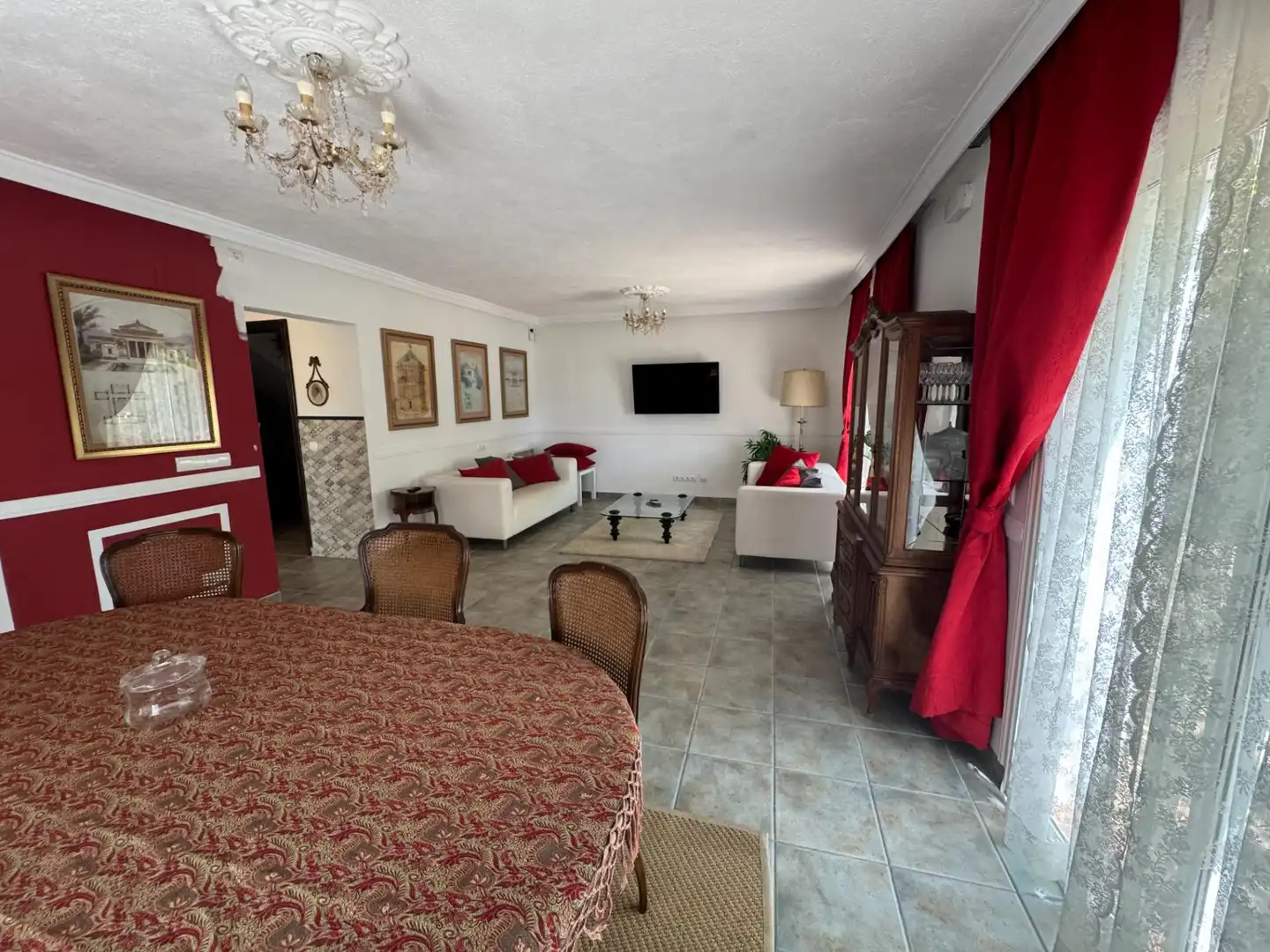Sala d'estar de Finca rústica en venda en Banyeres del Penedès amb Calefacció, Jardí privat i Terrassa