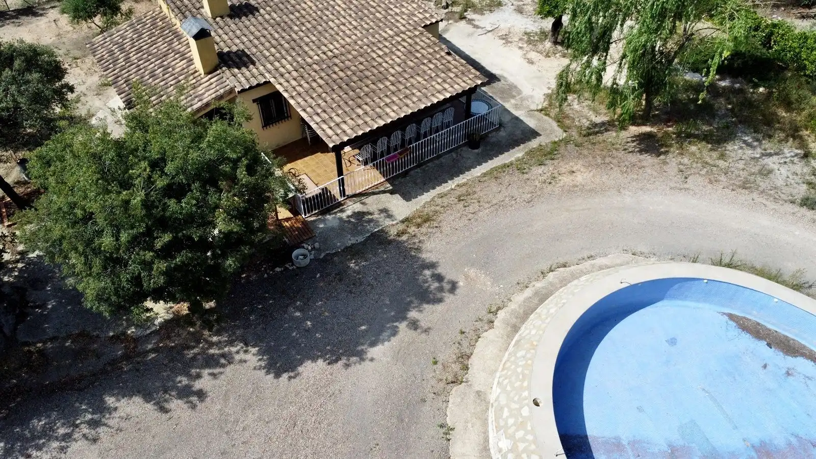 Piscina de Local en venda en L'Olleria amb Aire condicionat