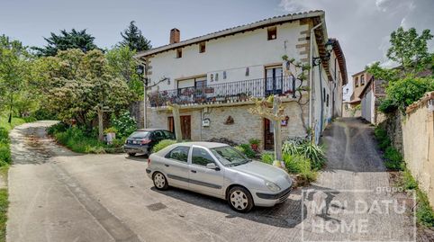 Encantadora casa con jardín y chimenea en el Valle de Guesalaz, imatge 2
