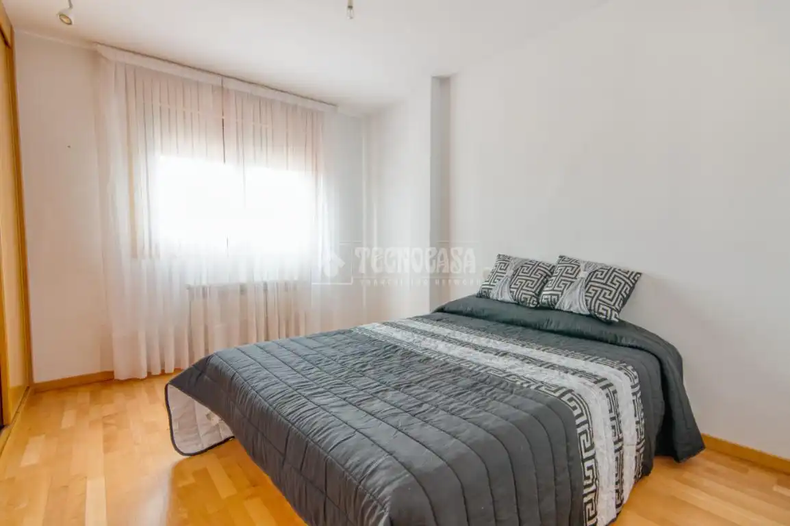 Habitación de Casa o chalet en venta en Castellanos de Moriscos con Aire acondicionado, Calefacción y Jardín privado