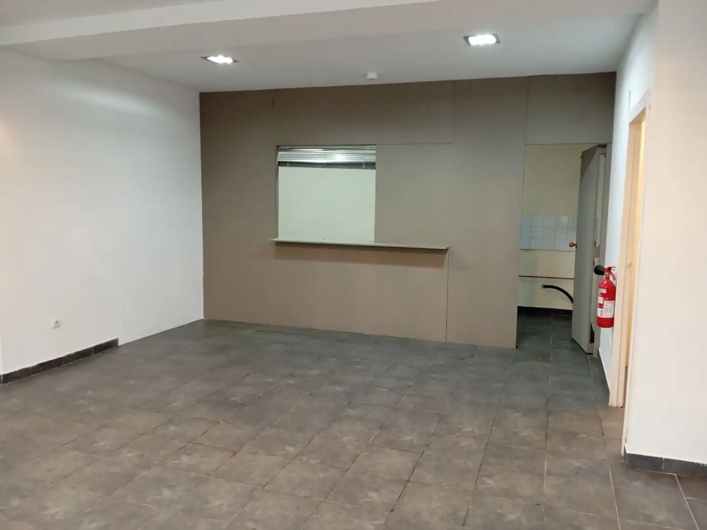 Commercial properties for sale in Orkoien  with Air Conditioner and Alarm