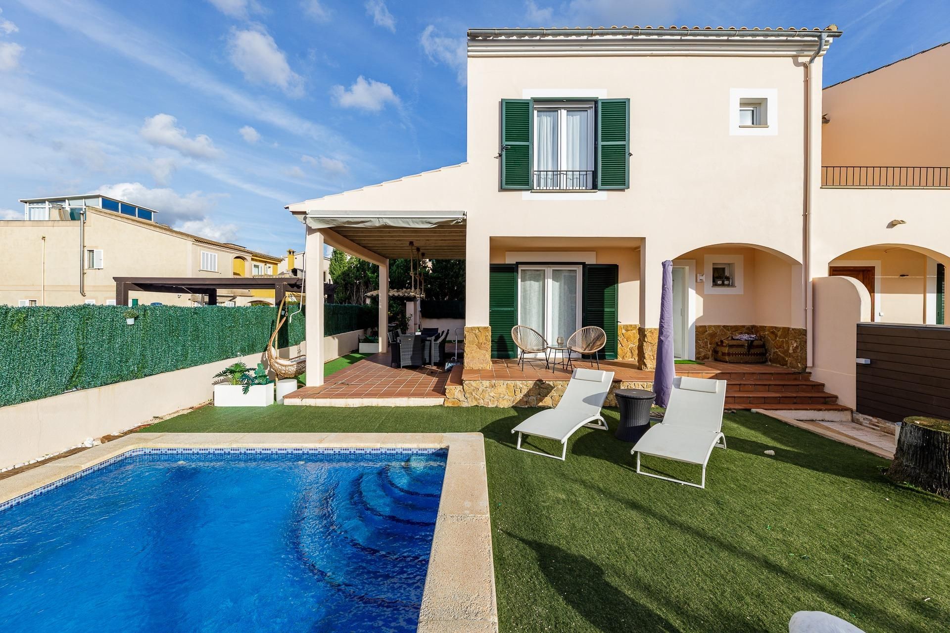 Swimming pool of Single-family semi-detached for sale in Llucmajor  with Heating, Private garden and Terrace