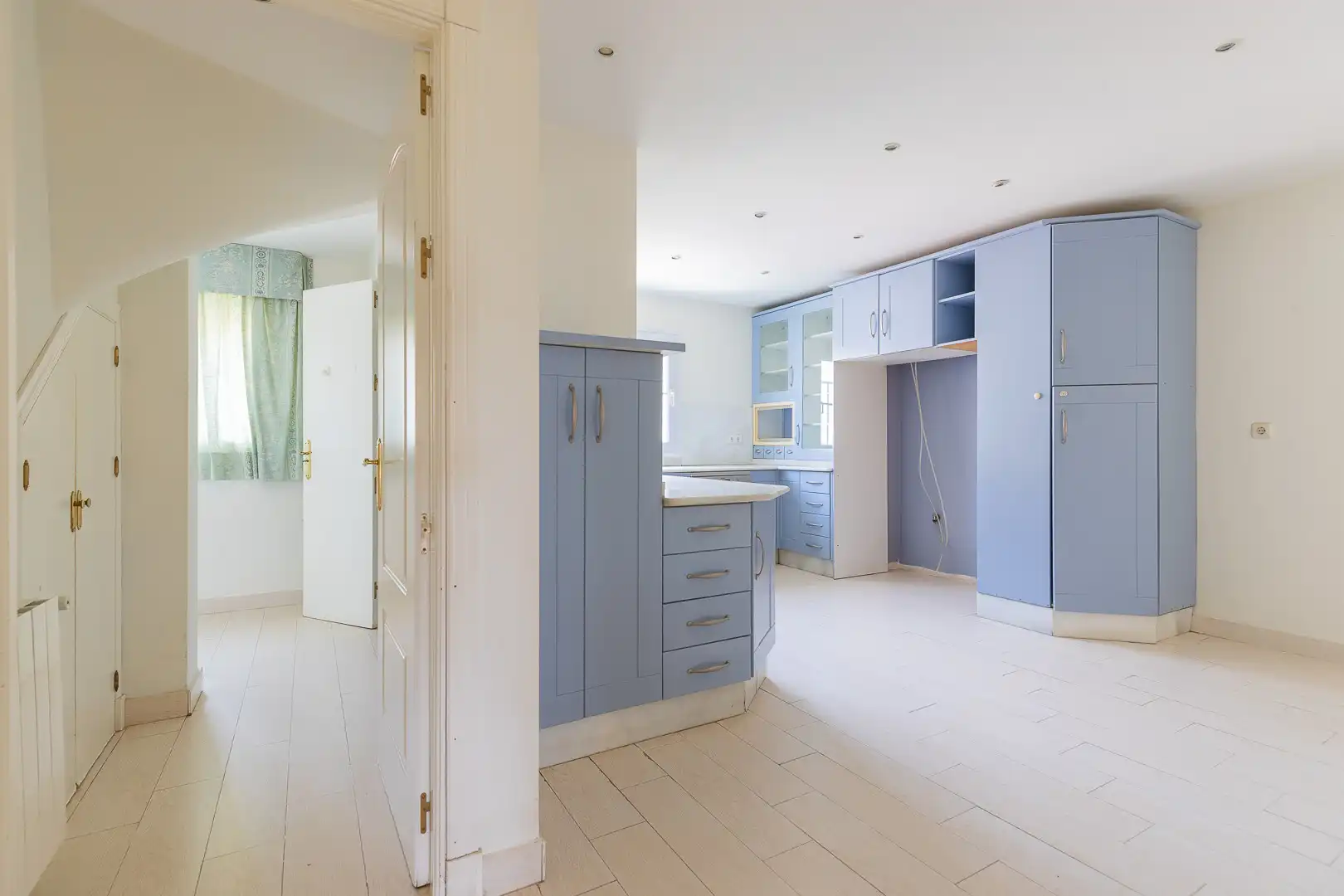 Kitchen of Attic for sale in Málaga  with Air Conditioner, Terrace and Swimming Pool