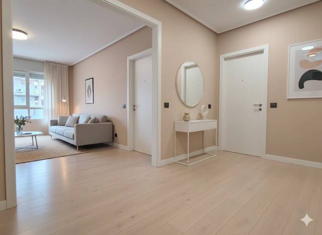 Piso en Venta en Haro Plaza en Santutxu - Basarrate