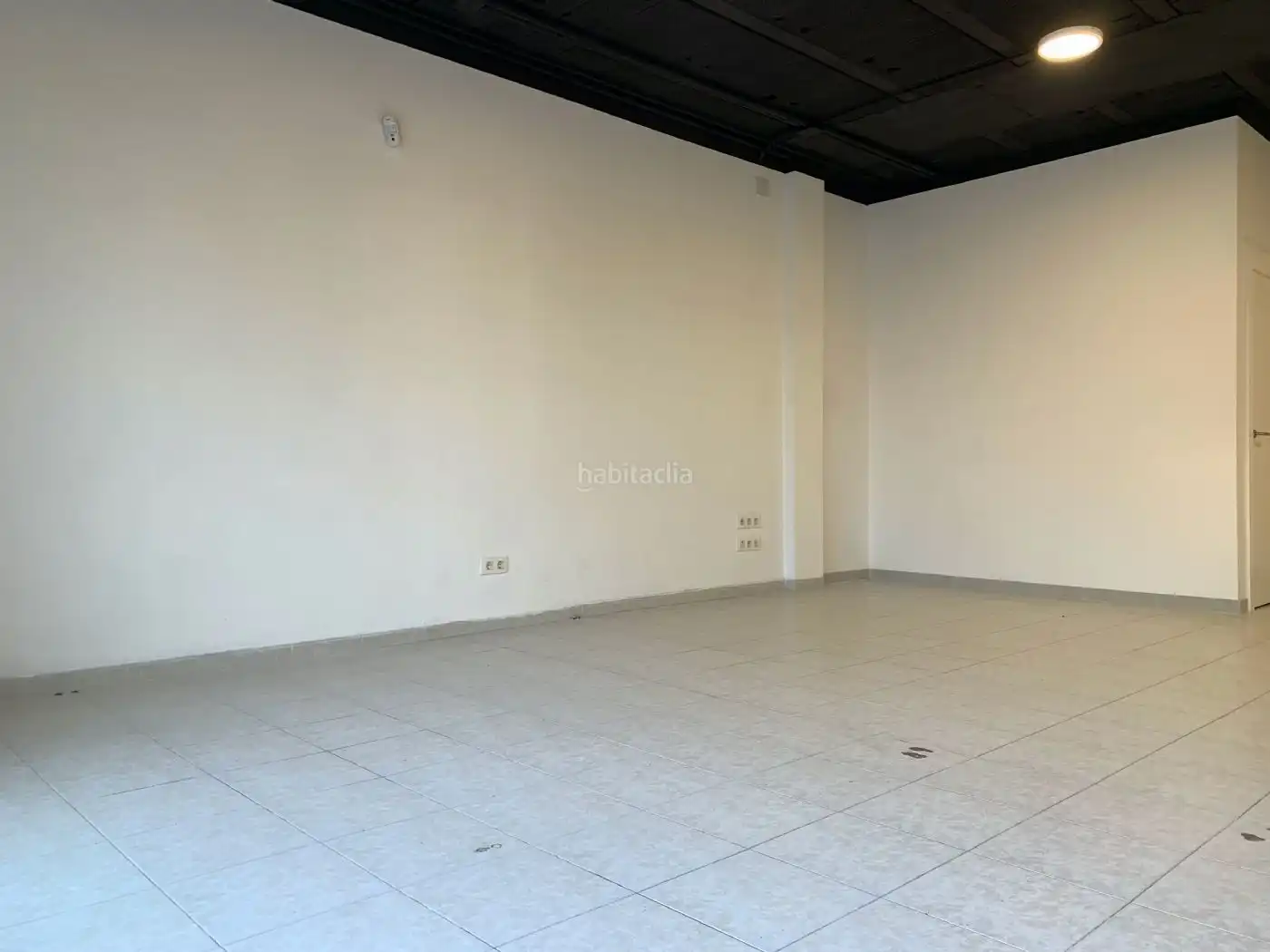 Gewerbefläche zum Verkauf in Carrer de l'Esport 23, imagen 4
