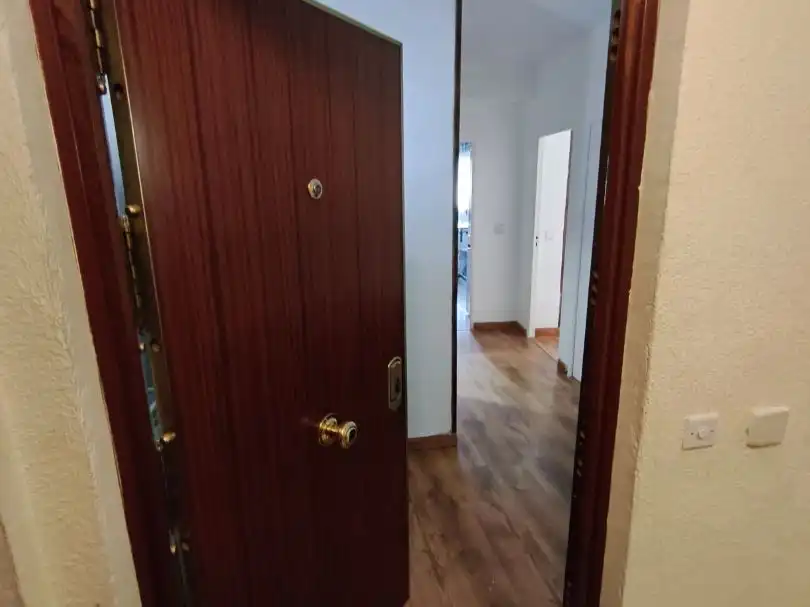Wohnung zum Verkauf in  Madrid Capital mit Klimaanlage, Terrasse und Balkon