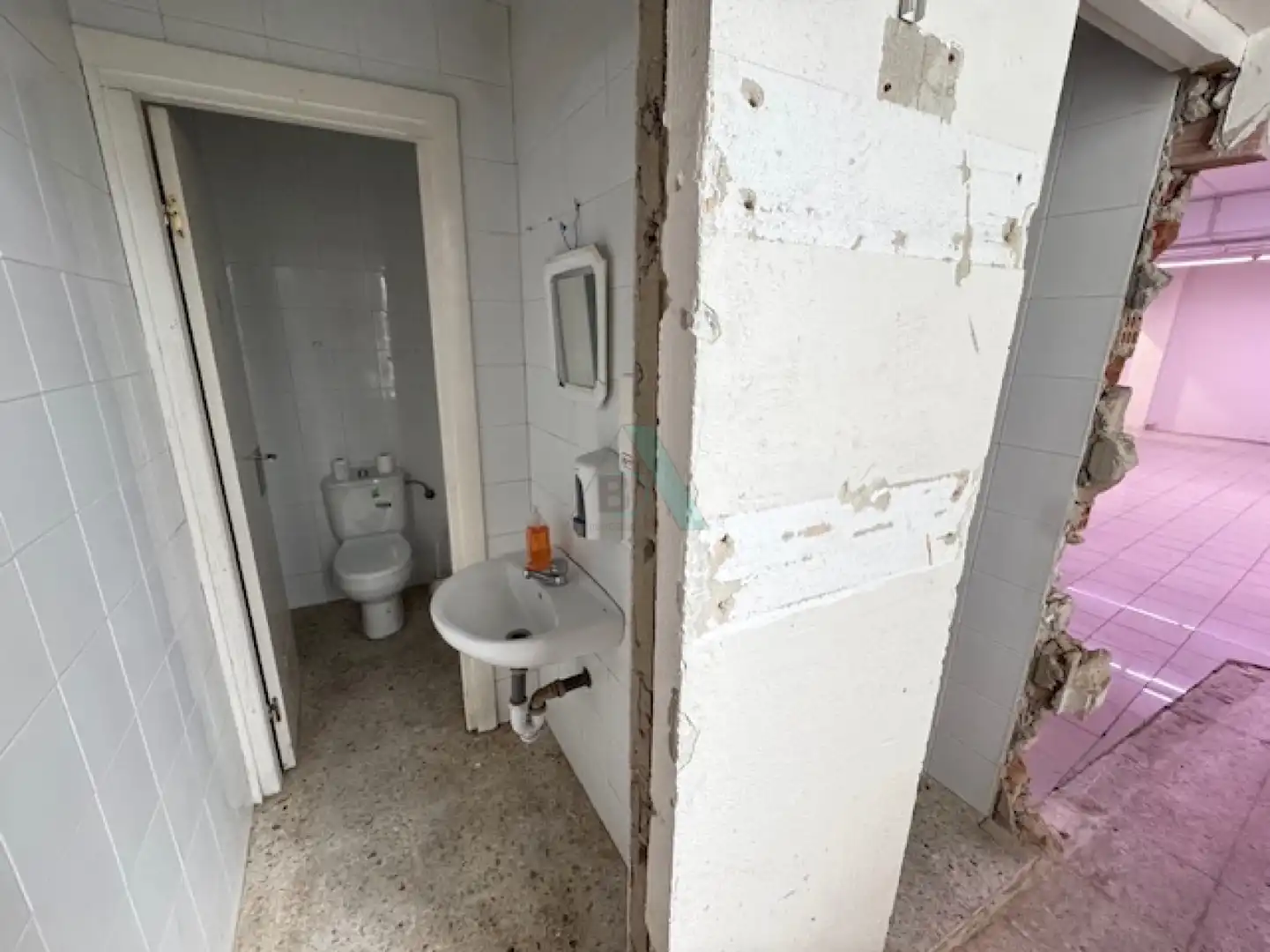 Business premises to rent in Llanes - Román Romano, imagen 6