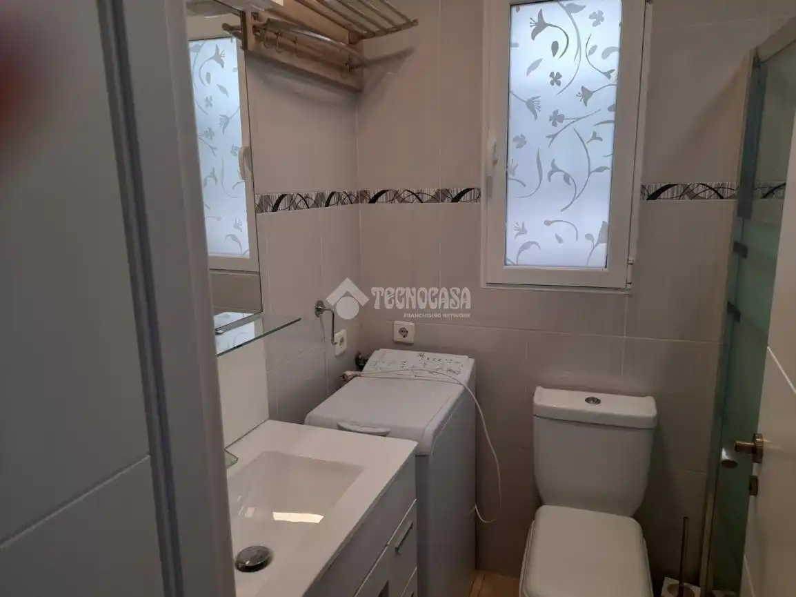 Bathroom of Flat for sale in Valencia