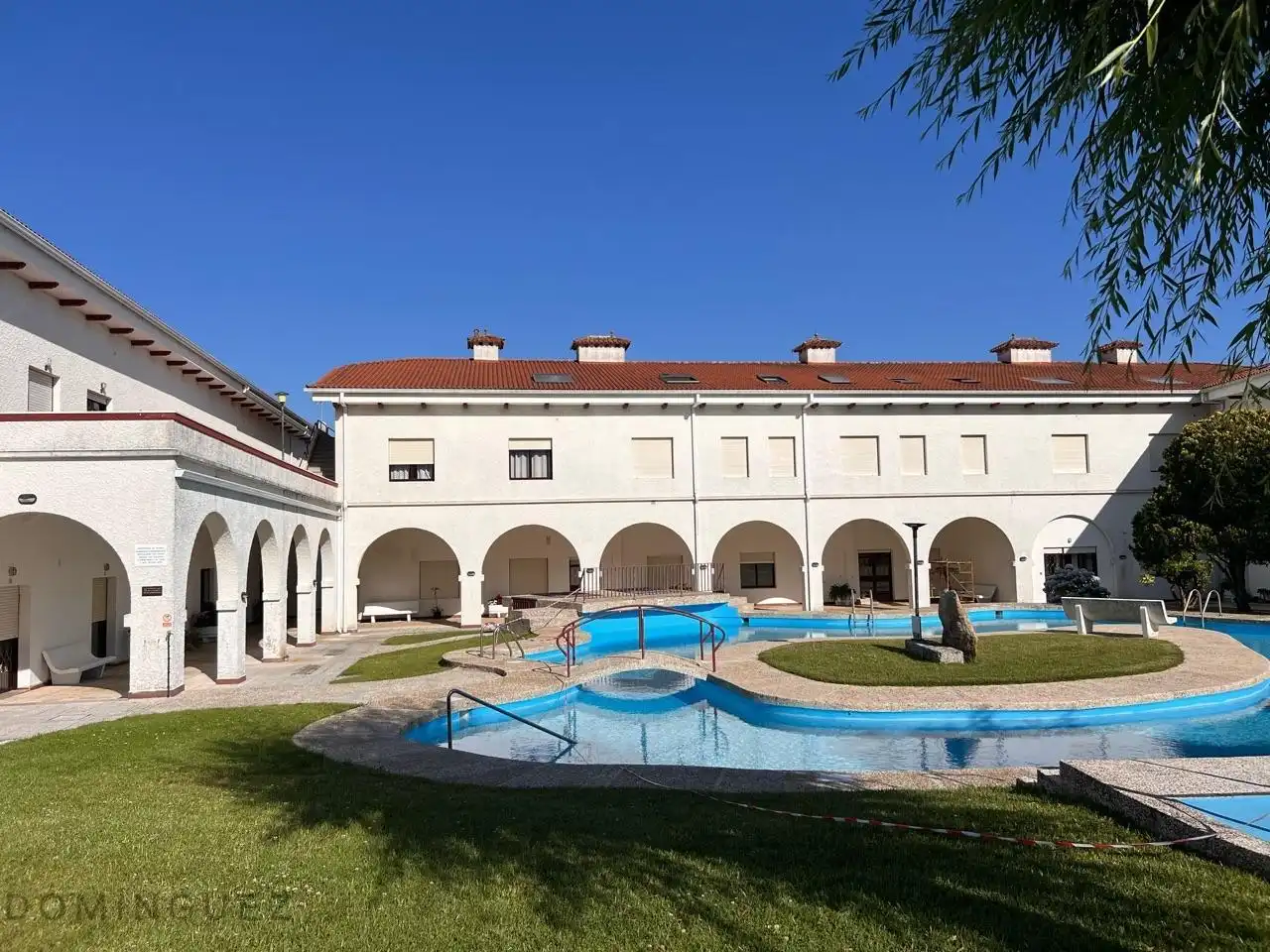 Vista exterior de Apartamento en venta en A Guarda   con Calefacción, Piscina y Piscina comunitaria