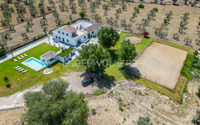 Vista exterior de Finca rústica en venda en Espartinas amb Aire condicionat, Calefacció i Jardí privat