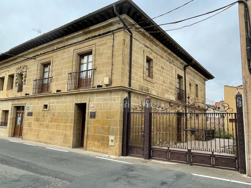Country house zum verkauf in Calle Mayor, Castañares de Rioja