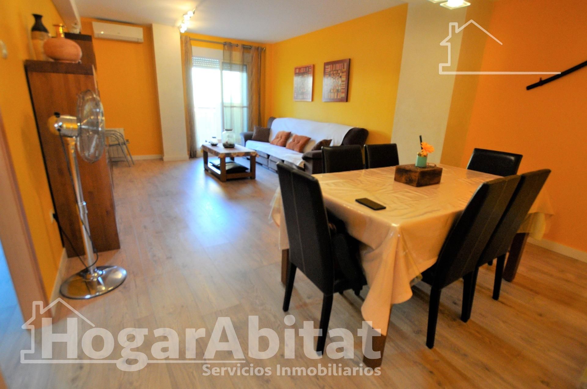 Sala d'estar de Pis en venda en Náquera amb Jardí privat, Parquet i Terrassa