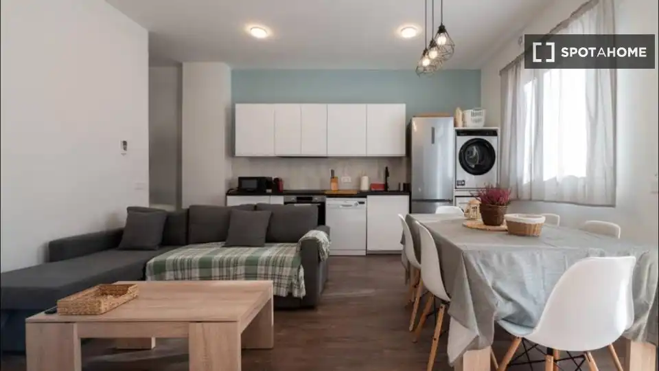 Flat with terrace to rent in Latina, imagen 3