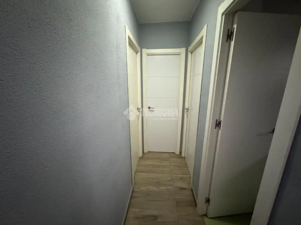 Flat for sale in Sevilla  with Air Conditioner