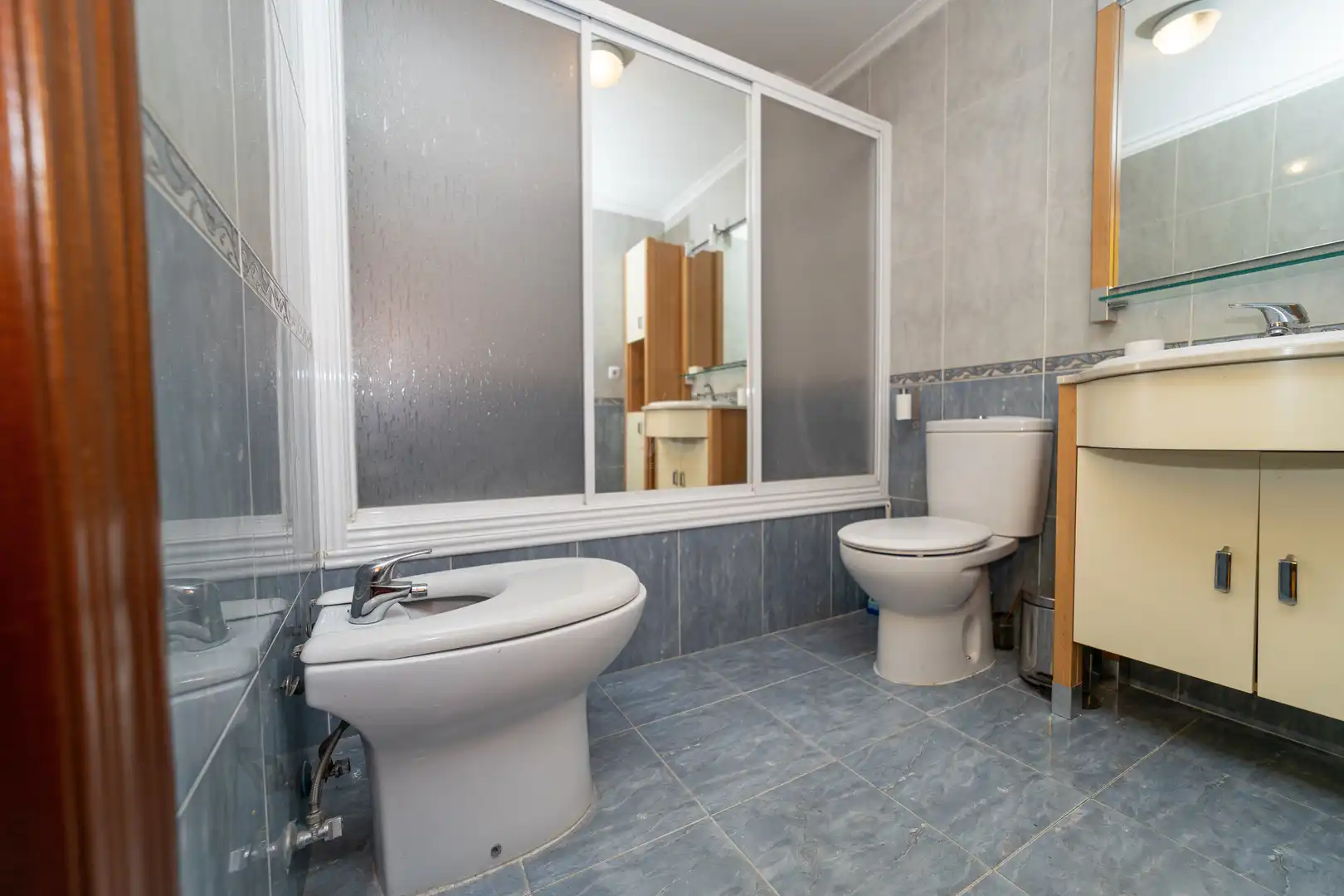 Baño de Piso en venta en San Andrés del Rabanedo con Calefacción