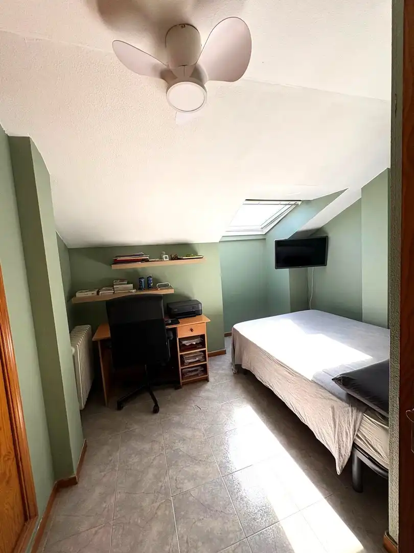 Bedroom of Flat for sale in Laguna de Duero  with Air Conditioner, Heating and Terrace