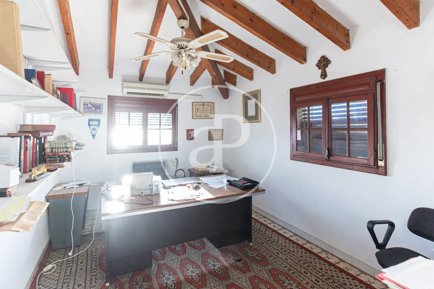 Houses for sale in Carrer de Victorio Luzuriaga, Sant Agustí