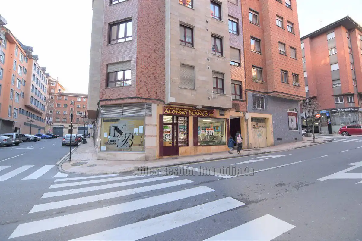 Local comercial en venta en Ciudad Naranco - Prados de La Fuente
