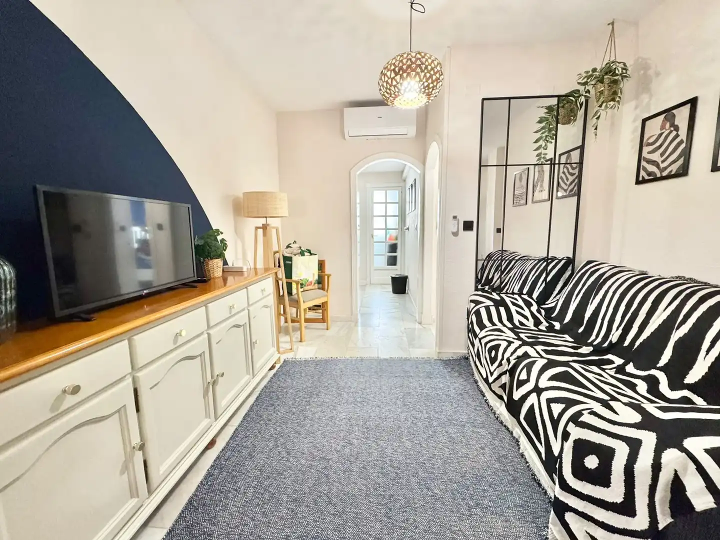 Sala de estar de Piso de alquiler en Torrevieja con Aire acondicionado, Calefacción y Amueblado