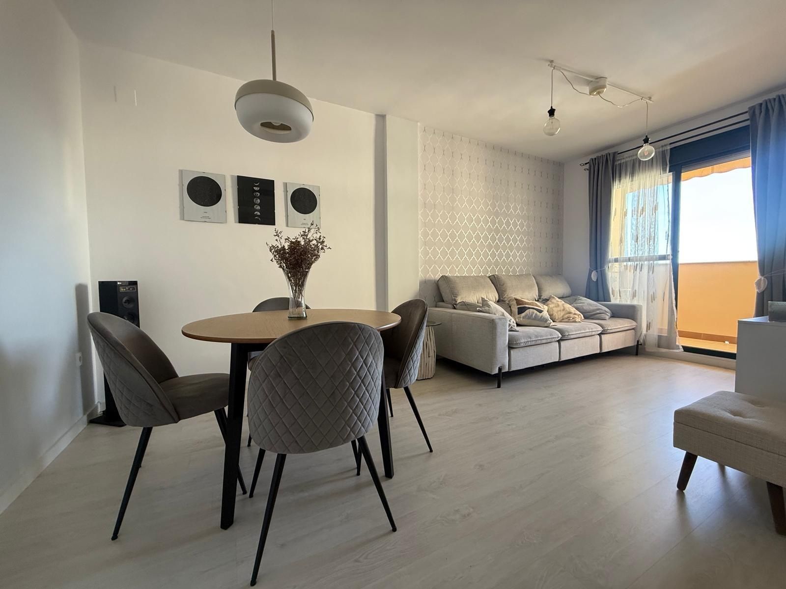 Sala d'estar de Pis en venda en Jerez de la Frontera amb Aire condicionat, Jardí privat i Terrassa