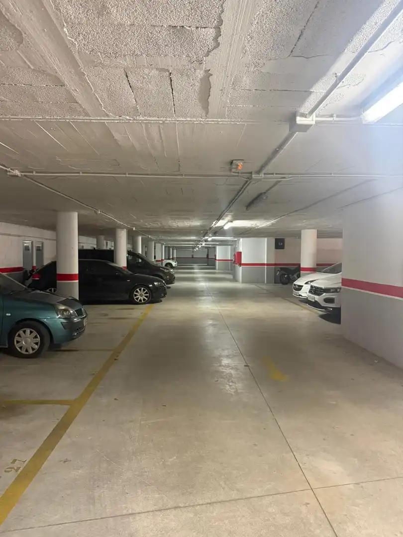 Aparcament de Garatge en venda en Igualada