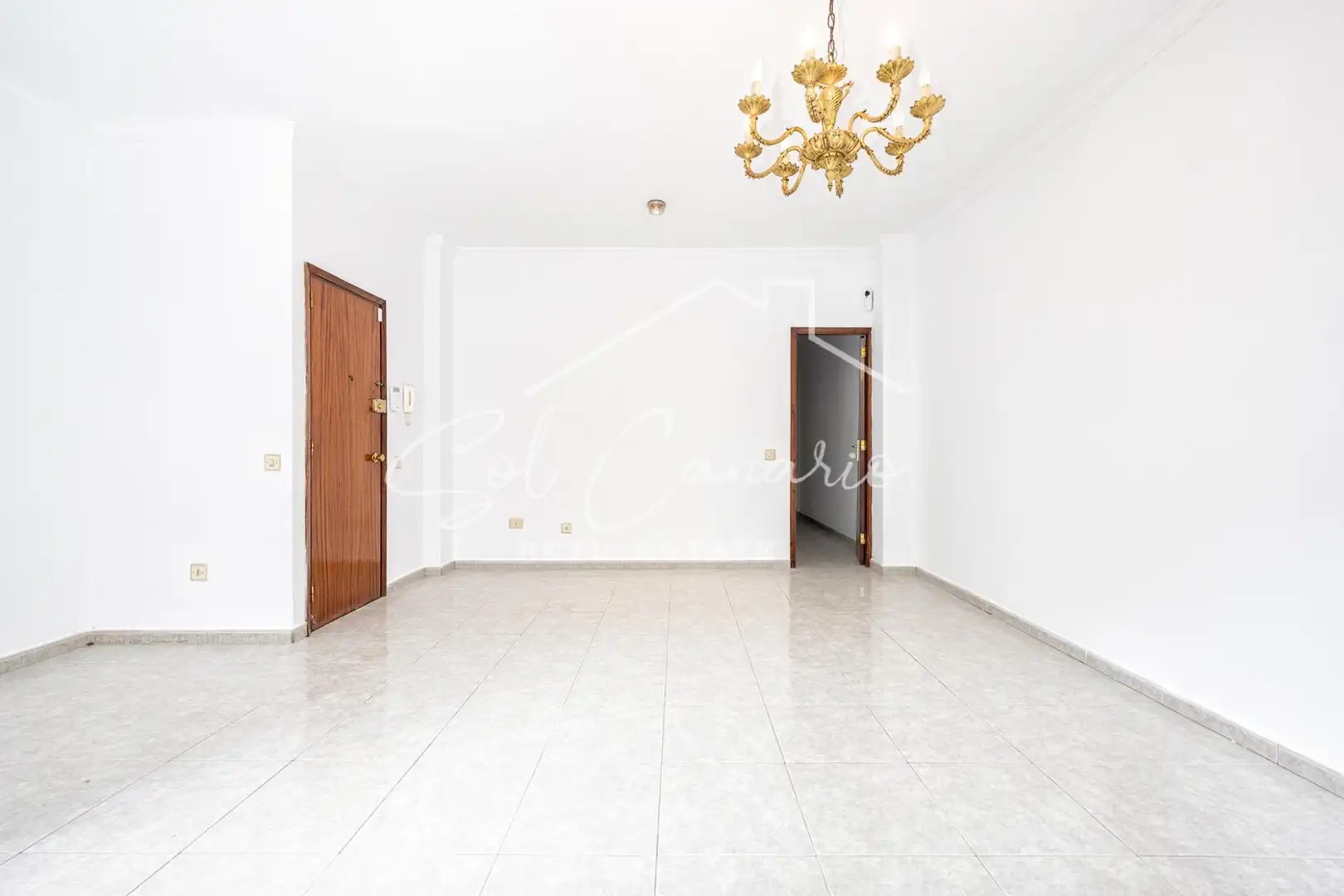 Sala d'estar de Pis en venda en Las Palmas de Gran Canaria amb Balcó