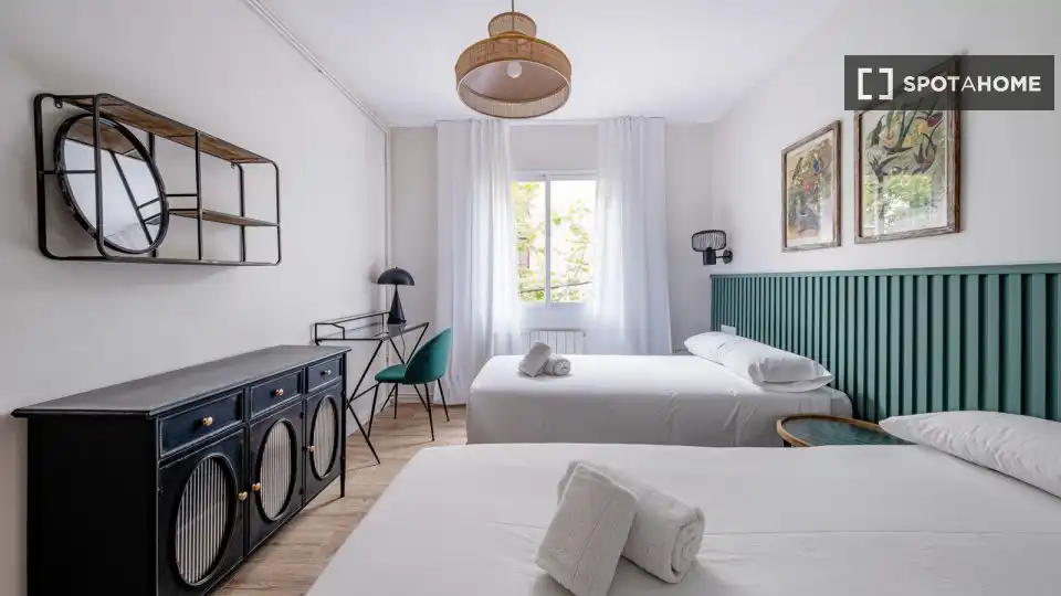 Room in El Baix Guinardó