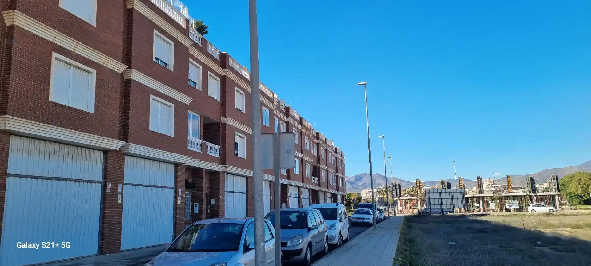 Vista exterior de Casa adosada en venda en El Ejido amb Balcó